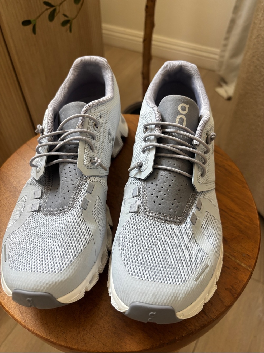 Glacier | White Women's Cloud 6